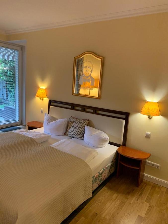 Parkhotel Dallgow-Doeberitz Kültér fotó