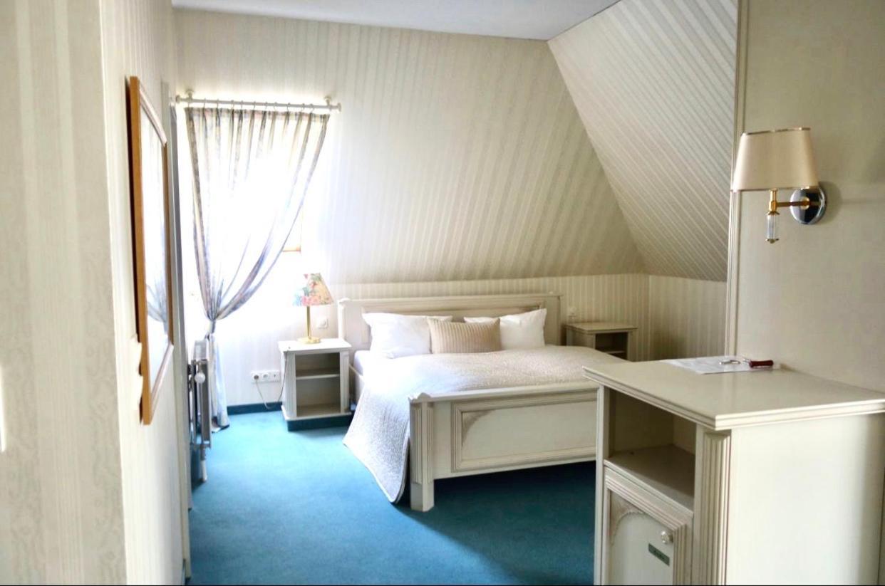 Parkhotel Dallgow-Doeberitz Kültér fotó
